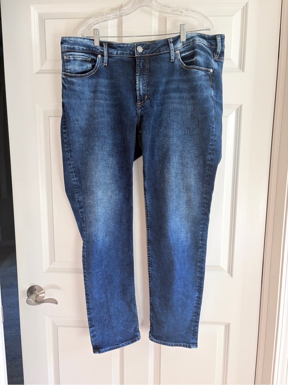 Silver Jeans Women's Boyfriend Jeans in Medium Blue Wash